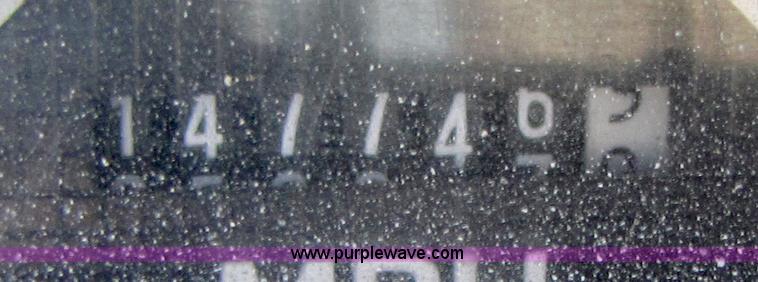 image for item A4623 1991 Ford F800 crane/digger truck