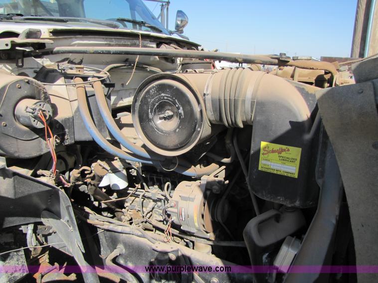 image for item A4623 1991 Ford F800 crane/digger truck