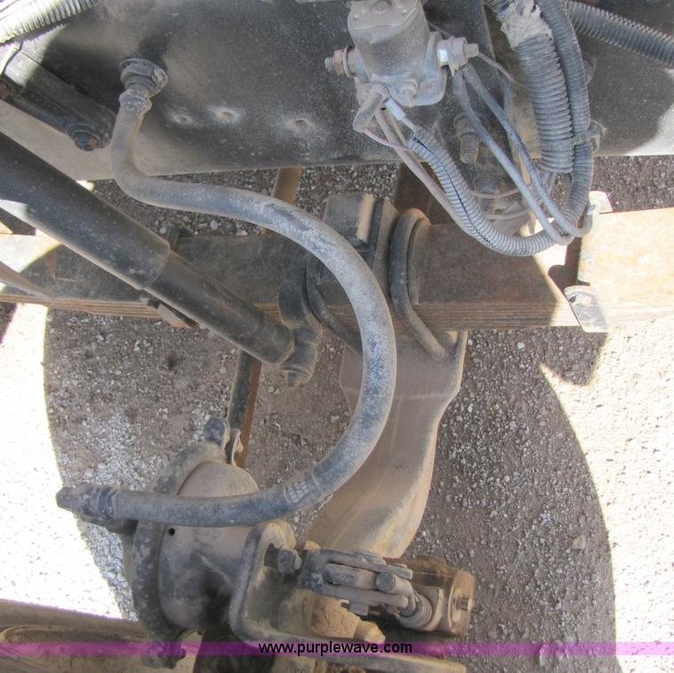 image for item A4623 1991 Ford F800 crane/digger truck