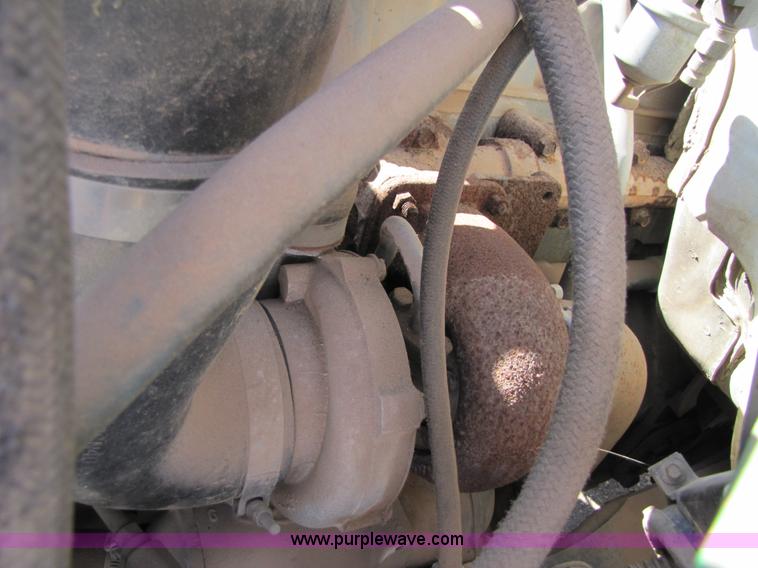 image for item A4623 1991 Ford F800 crane/digger truck