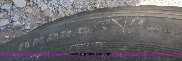 image for item A4623 1991 Ford F800 crane/digger truck