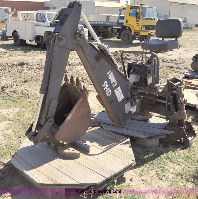 Bradco 9HD backhoe attachment in Brighton, CO Item A5693 sold Purple Wave
