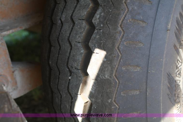 image for item A6501 1995 Redi Haul R2136 trailer