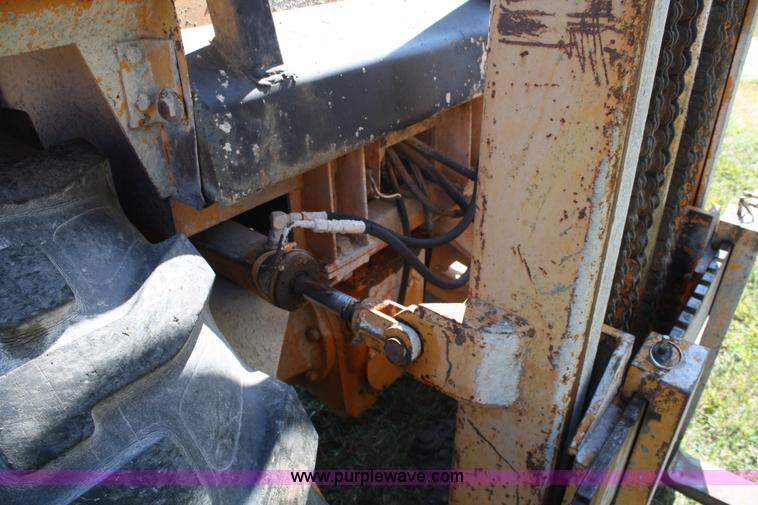 image for item A6502 1978 Case 584C forklift