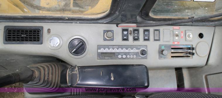 image for item A6505 Komatsu PC200LC-6LE excavator