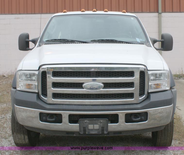 image for item A6507 2007 Ford F450 Super Duty super cab pickup truck