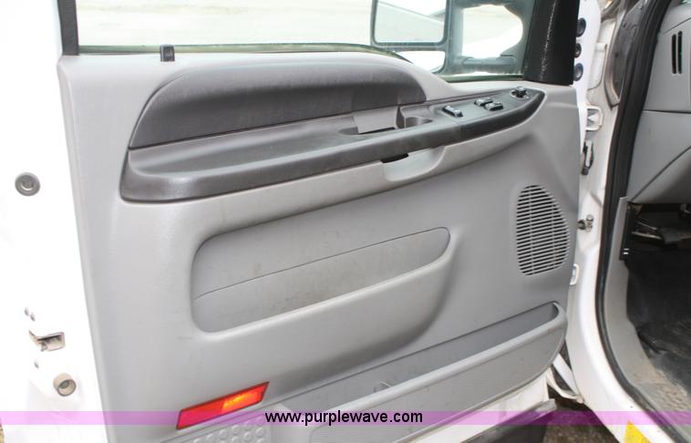 image for item A6507 2007 Ford F450 Super Duty super cab pickup truck