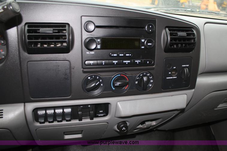 image for item A6507 2007 Ford F450 Super Duty super cab pickup truck