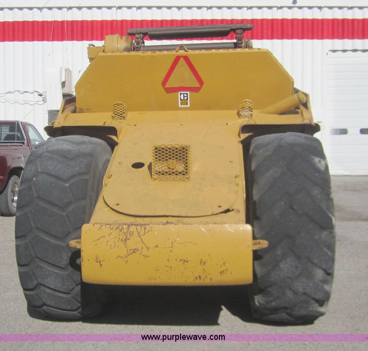 image for item B5511 Caterpillar 613B paddle scraper