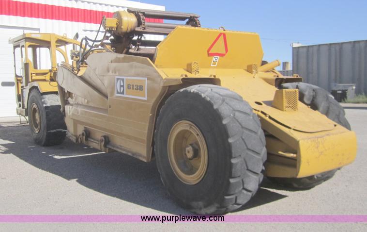 image for item B5511 Caterpillar 613B paddle scraper
