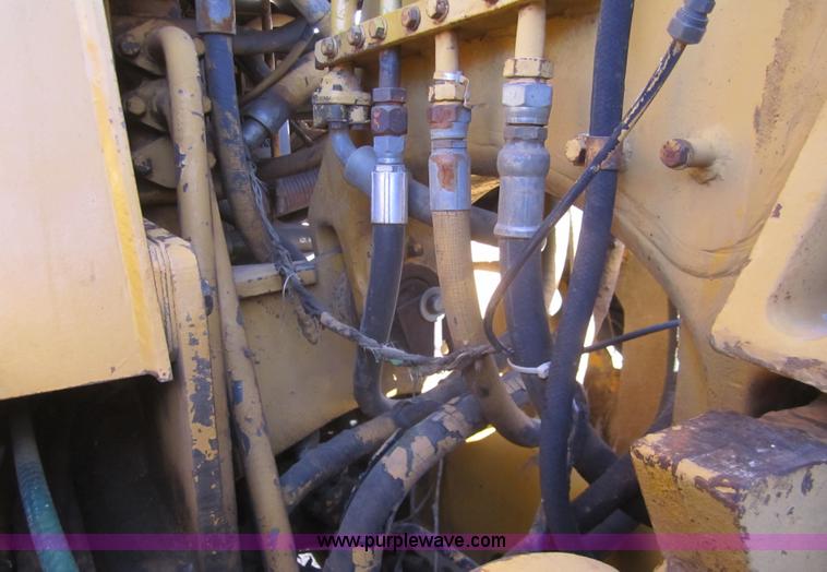 image for item B5511 Caterpillar 613B paddle scraper