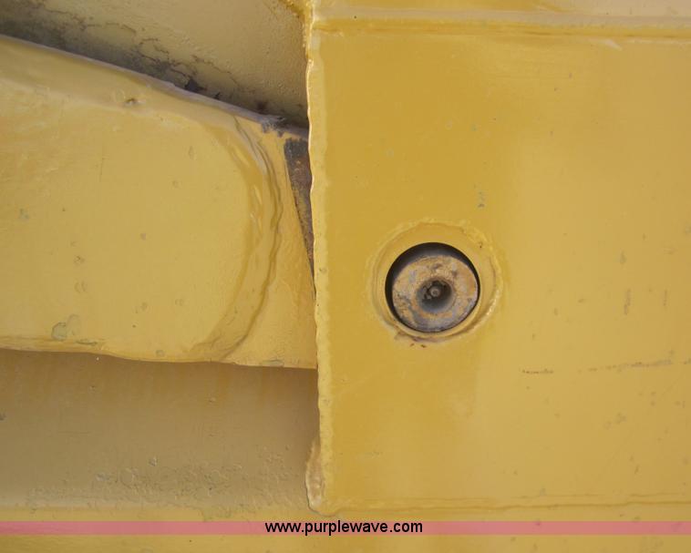 image for item B5511 Caterpillar 613B paddle scraper