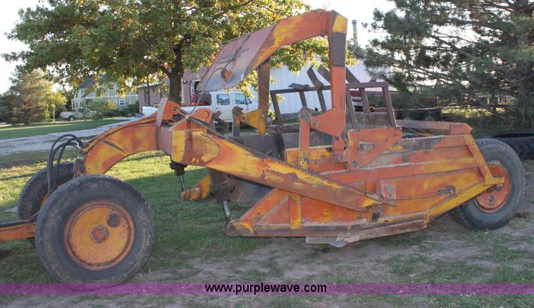 image for item B8581 Laplant Choate scraper