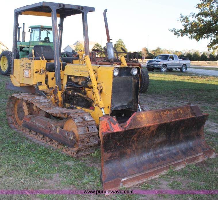 image for item B8582 1972 Case D450 dozer