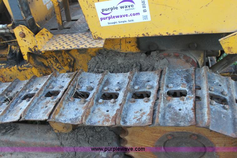 image for item B8582 1972 Case D450 dozer