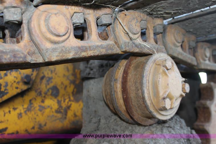 image for item B8582 1972 Case D450 dozer