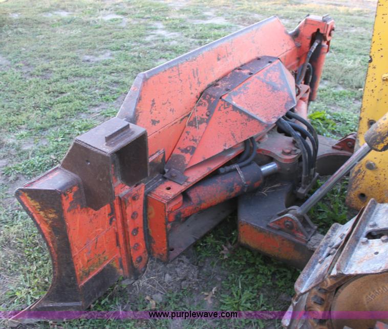 image for item B8582 1972 Case D450 dozer