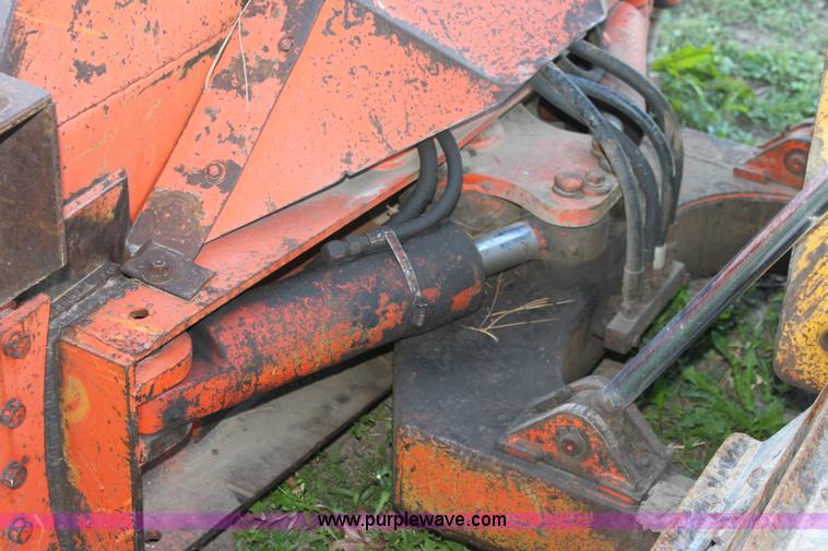 image for item B8582 1972 Case D450 dozer
