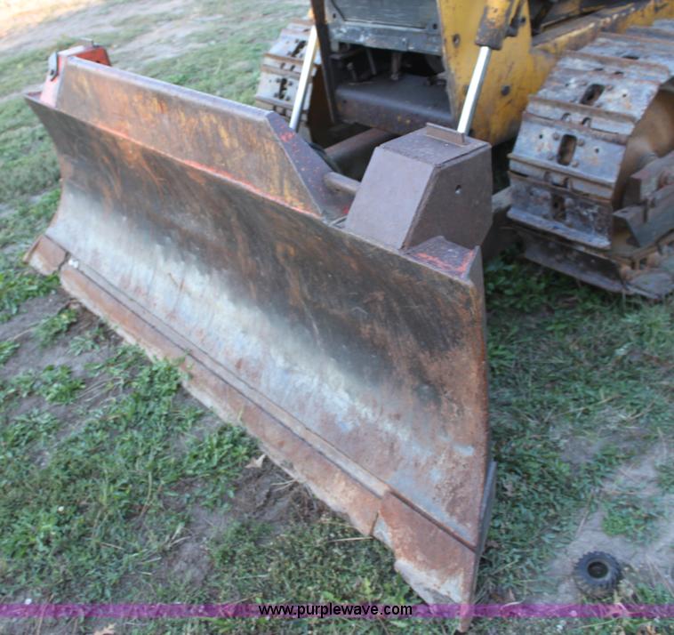 image for item B8582 1972 Case D450 dozer