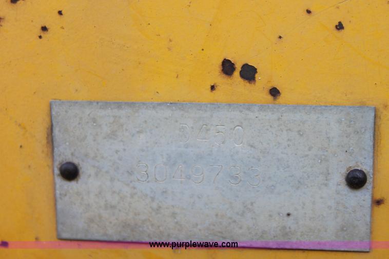 image for item B8582 1972 Case D450 dozer
