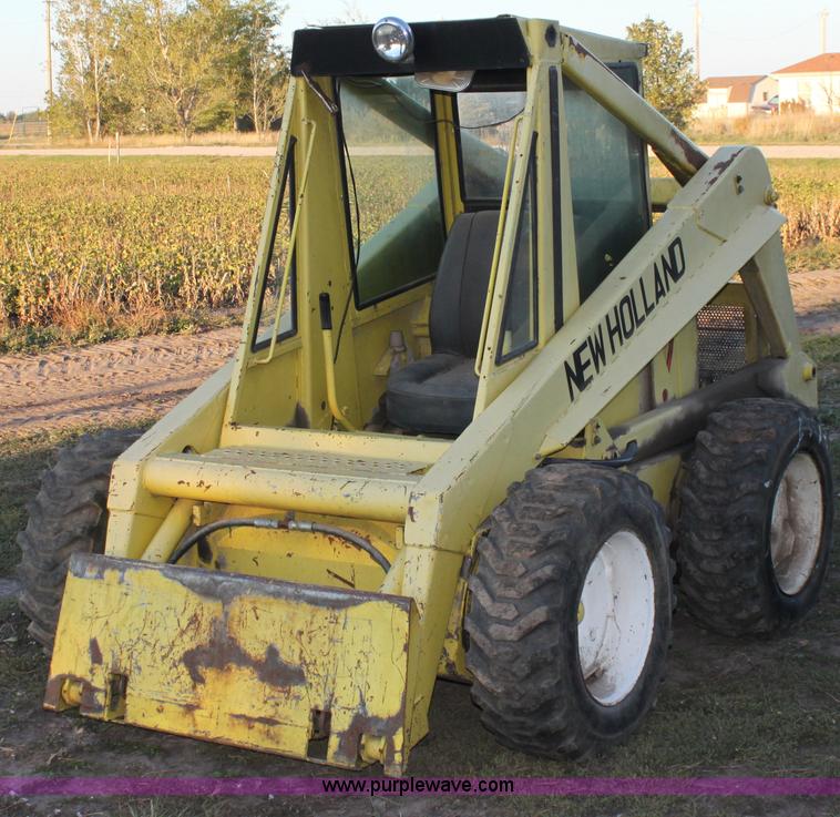image for item B8583 New Holland L35 skid steer