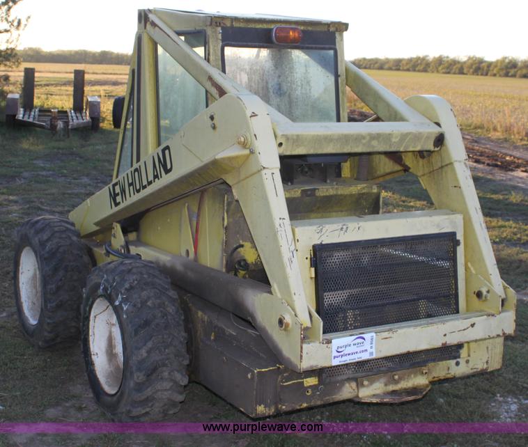 image for item B8583 New Holland L35 skid steer