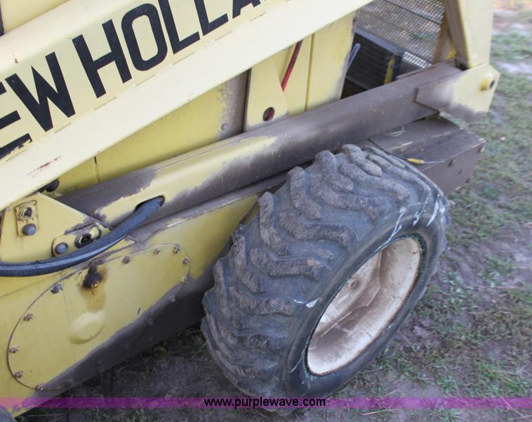 image for item B8583 New Holland L35 skid steer