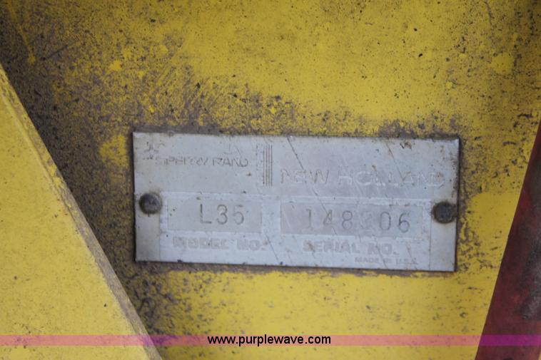 image for item B8583 New Holland L35 skid steer