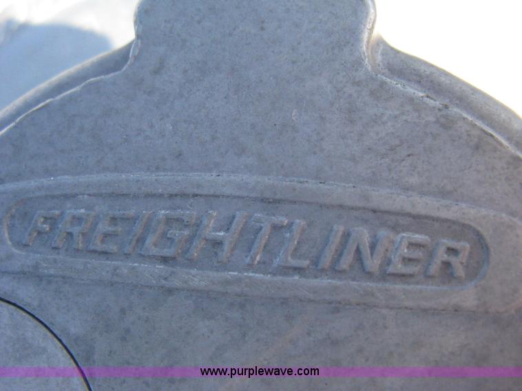 image for item B9587 (2) 1999 Freightliner aluminum fuel tanks