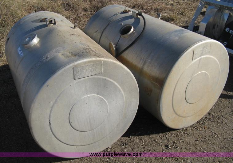 image for item B9588 (2) 1977 International aluminum fuel tanks