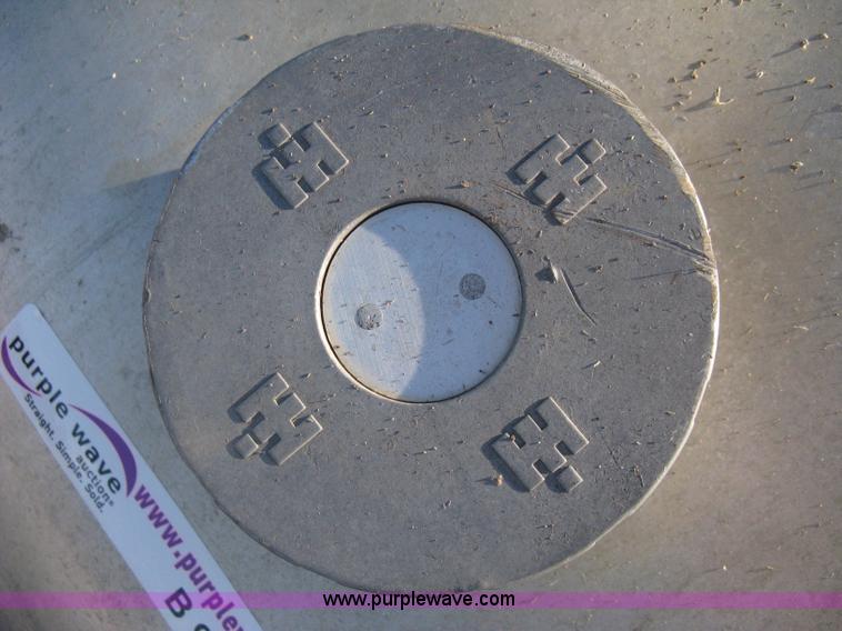 image for item B9588 (2) 1977 International aluminum fuel tanks