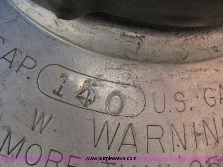 image for item B9589 (2) 2000 Freightliner aluminum fuel tanks