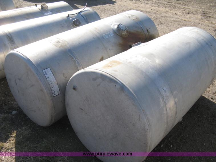 image for item B9590 (2) 1989 aluminum fuel tanks