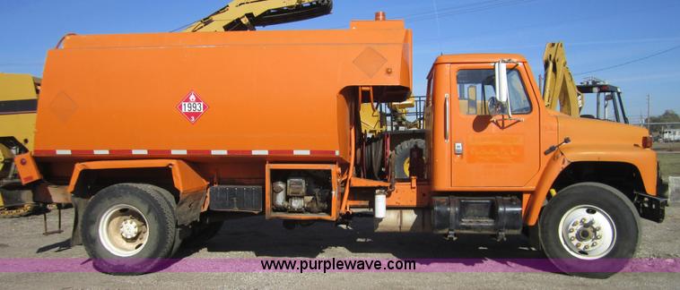 image for item C5119 1983 International 1954 fuel truck