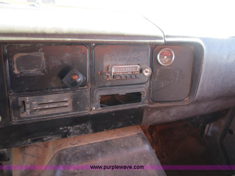 image for item C5119 1983 International 1954 fuel truck