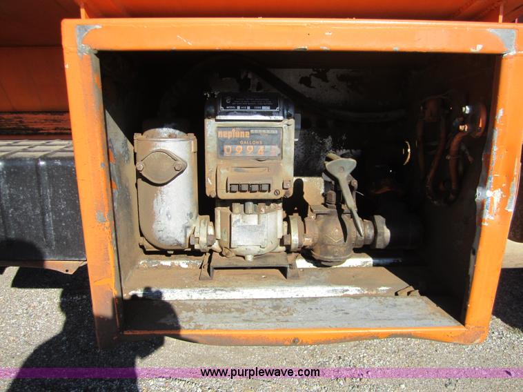 image for item C5119 1983 International 1954 fuel truck