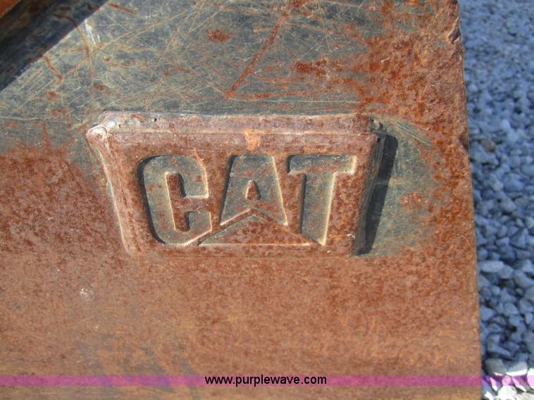 image for item C5152 Caterpillar GP 80" skid steer bucket