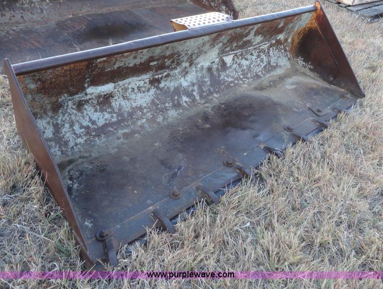 Skid Steer bucket with teeth in Manhattan, KS Item F9441 sold