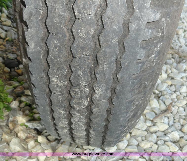 image for item F9499 Smith 100 portable air compressor