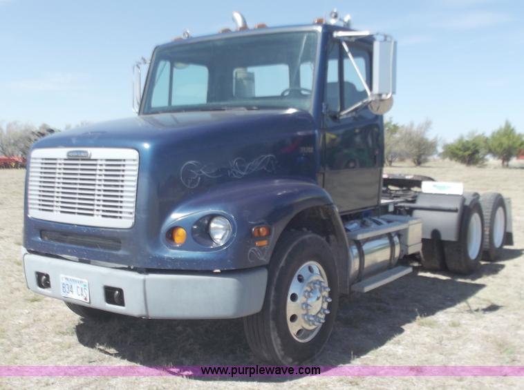 image for item A5366 1999 Freightliner FL112 semi truck