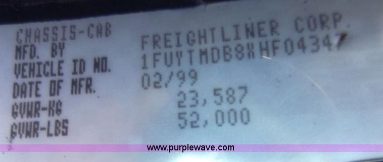 image for item A5366 1999 Freightliner FL112 semi truck