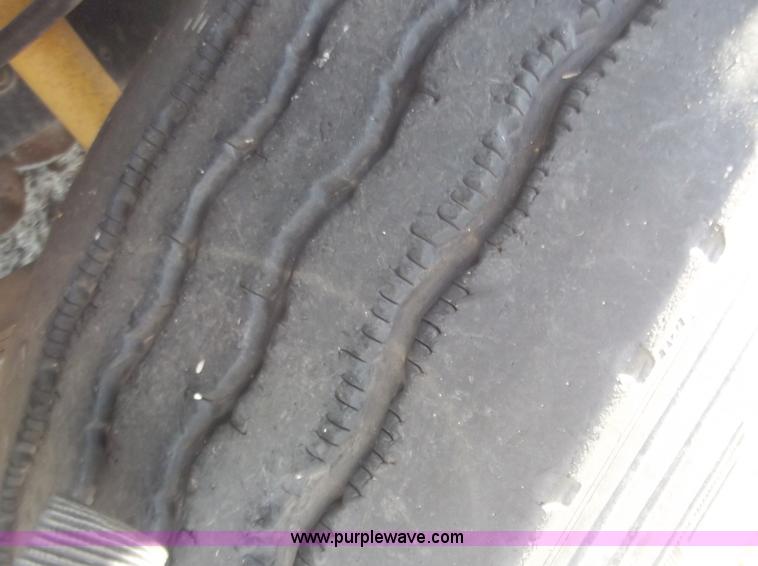 image for item A5385 1995 Ford LTA9000 semi truck