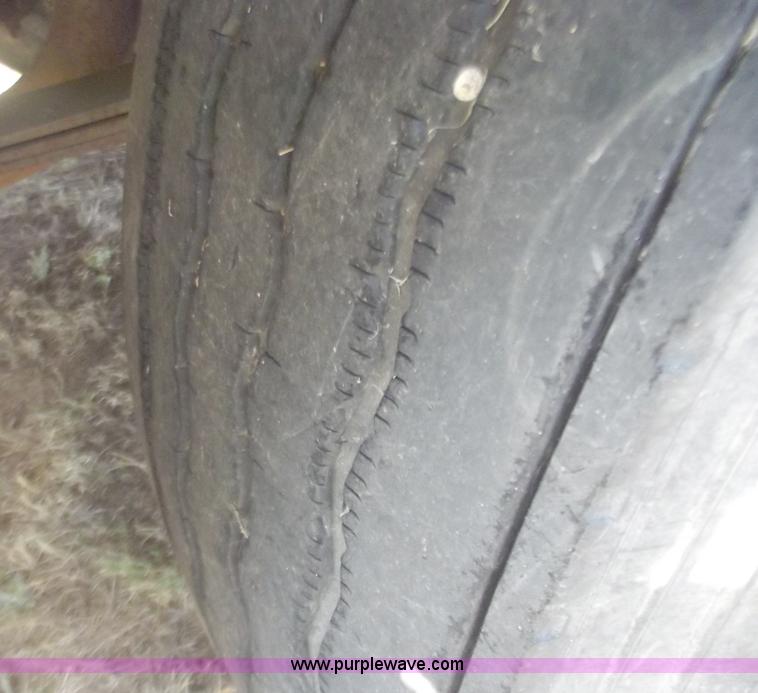 image for item A5385 1995 Ford LTA9000 semi truck