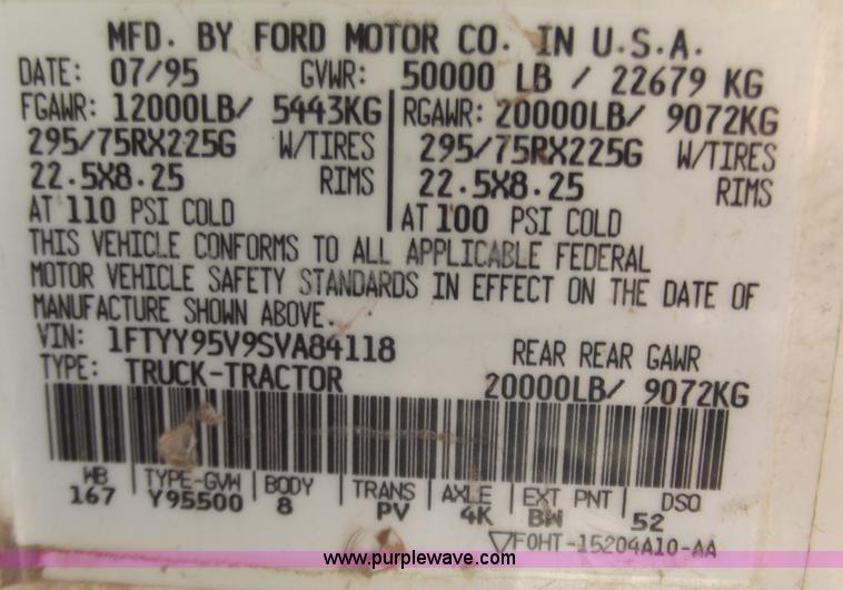 image for item A5385 1995 Ford LTA9000 semi truck