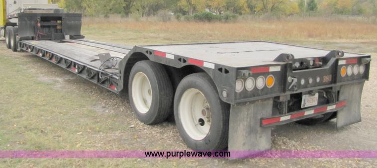 image for item B2022 1985 Hobbs 35 ton 48' extendable double drop deck trailer