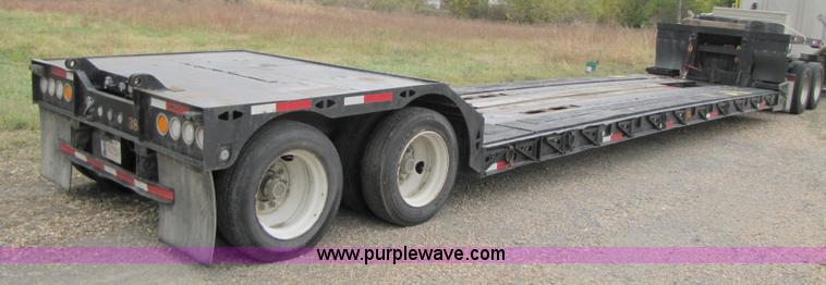 image for item B2022 1985 Hobbs 35 ton 48' extendable double drop deck trailer