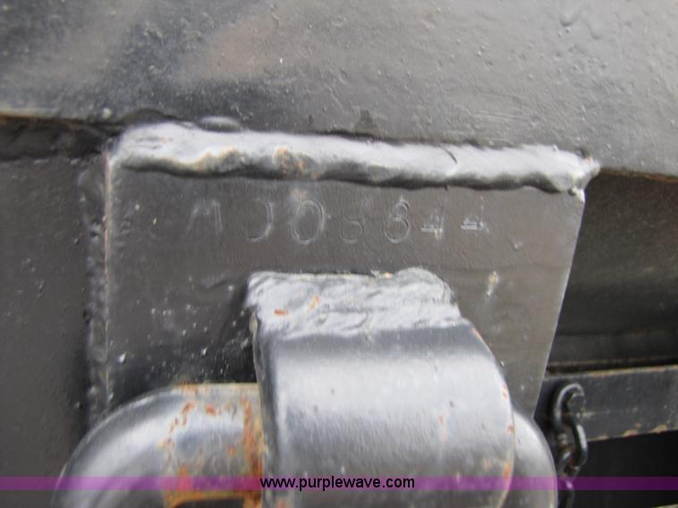 image for item B2022 1985 Hobbs 35 ton 48' extendable double drop deck trailer