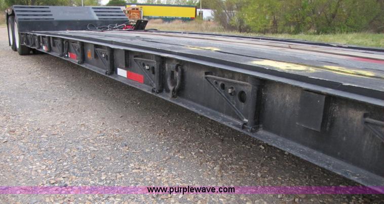 image for item B2022 1985 Hobbs 35 ton 48' extendable double drop deck trailer