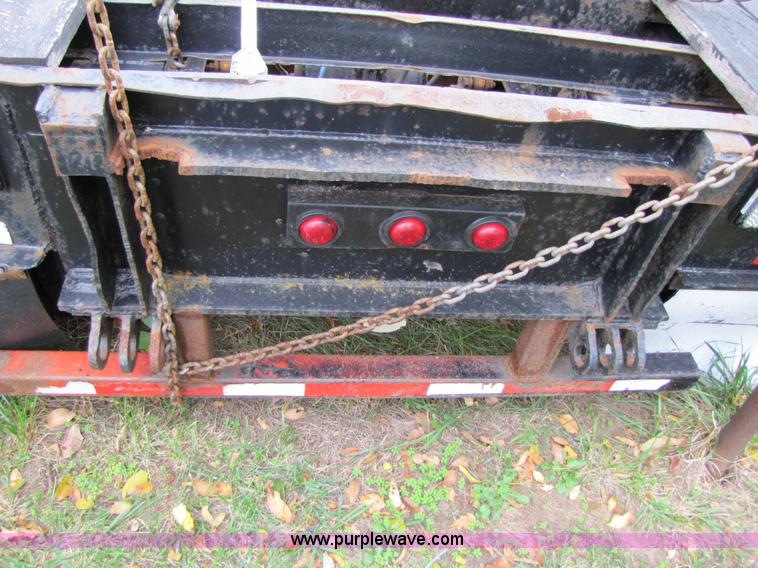 image for item B2022 1985 Hobbs 35 ton 48' extendable double drop deck trailer