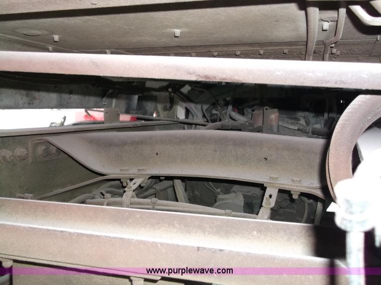 image for item B5026 1996 Freightliner FLD120 semi truck